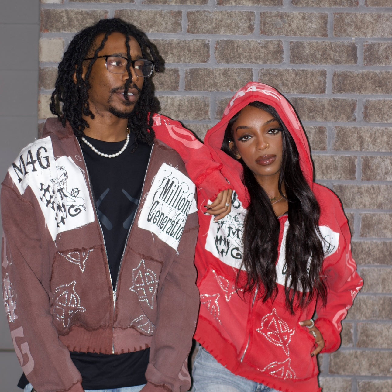 M4G ZIP UP