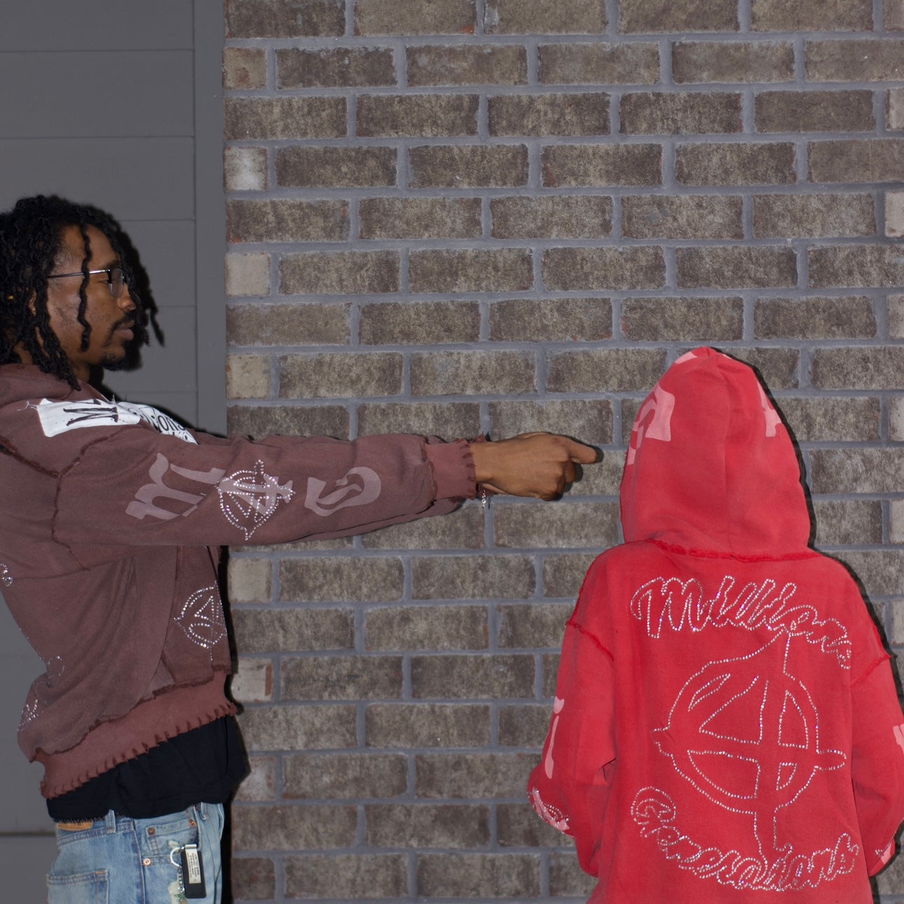 M4G ZIP UP